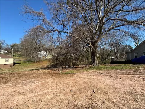 555 Lawrence St NE, Marietta, GA 30060
