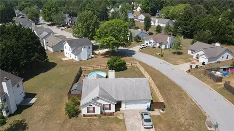 7216 New Dale Rd, Rex, GA 30273