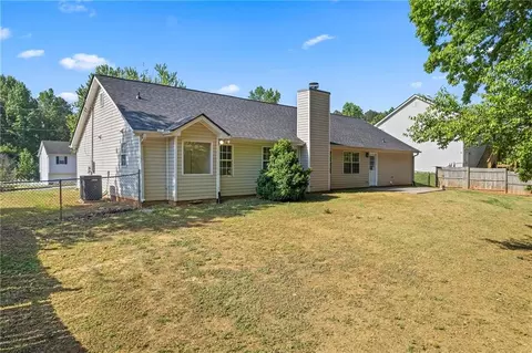 Exterior - 185 Brighton Dr, Covington, GA 30016 photo 6 of 8