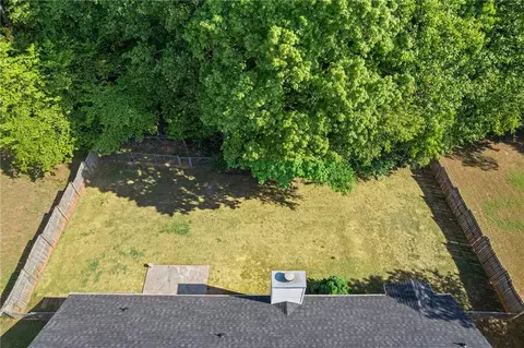 Exterior - 185 Brighton Dr, Covington, GA 30016 photo 8 of 8