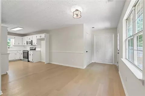 Entry Way - 185 Brighton Dr, Covington, GA 30016 photo 2 of 2