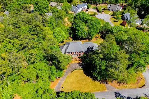 203 S Ole Hickory Trl S, Carrollton, GA 30117