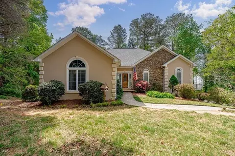 9146 Hidden Vly, Douglasville, GA 30135