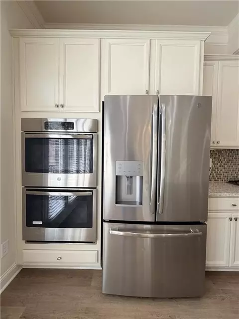 Kitchen - 1980 Raven Way, Chamblee, GA 30341 photo 5 of 8