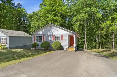 5135 Phoenix St, Cumming, GA 30041