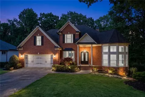 6185 Masters Club Dr, Suwanee, GA 30024
