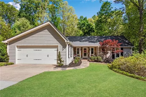 120 Boxelder Ln, Roswell, GA 30076