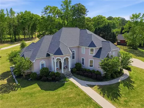 31 Meadow Lakes Ter, Cedartown, GA 30125