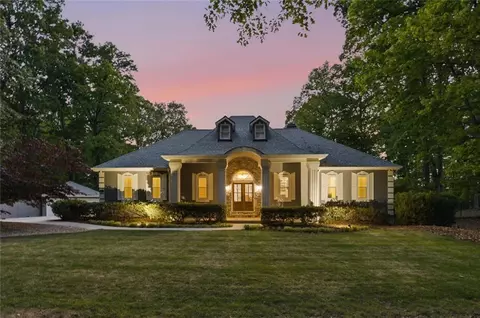 5725 Ash Dr, Cumming, GA 30040