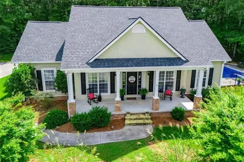 104 Hidden Lake Dr, Bremen, GA 30110