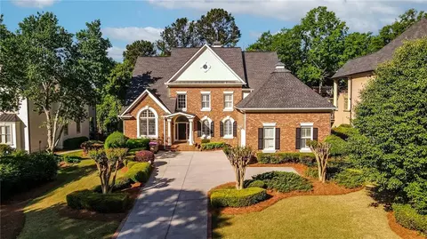 8020 Royal Saint Georges Ln, Duluth, GA 30097