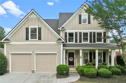 125 Fallen Oak Dr, Dallas, GA 30132