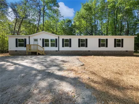 3037 Fowler Rd, Gainesville, GA 30501