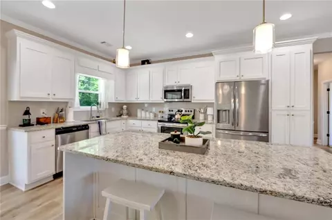 Kitchen - 90 Scouts Ridge Dr, Covington, GA 30016 photo 2 of 2