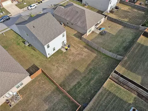View/Area - 2084 Sawgrass Dr, Hampton, GA 30228 photo 1 of 2