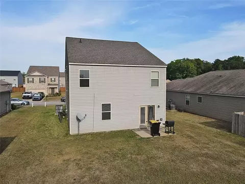 View/Area - 2084 Sawgrass Dr, Hampton, GA 30228 photo 2 of 2
