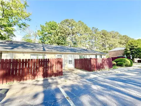 4701 Flat Shoals Rd #2B, Union City, GA 30291