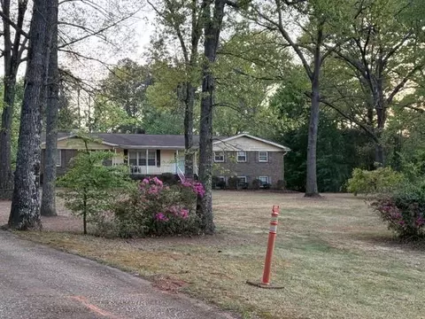 75 Cedar Hill Dr, Stockbridge, GA 30281