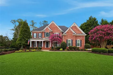 7015 Gaineswood Dr, Roswell, GA 30076