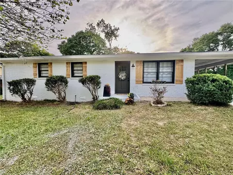 5734 Hill Rd, Powder Springs, GA 30127