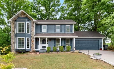 1705 Rambling Woods Dr, Lawrenceville, GA 30043