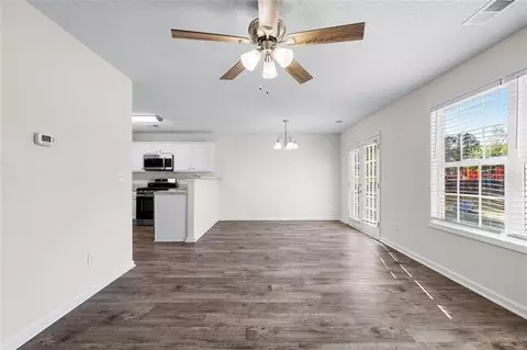 Living - 230 Crestfield Cir, Covington, GA 30016 photo 2 of 4