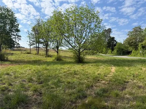 132 Hardin Rd NW, Adairsville, GA 30103