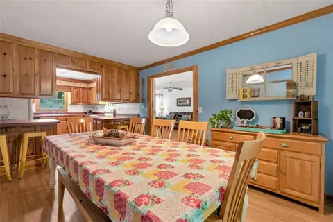 Dining - 73 Kellogg Dr, Colbert, GA 30628 photo 2 of 2