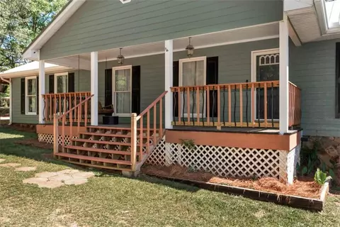 Exterior - 73 Kellogg Dr, Colbert, GA 30628 photo 2 of 19
