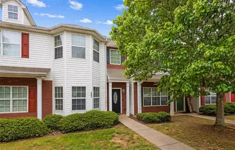 Exterior - 1761 Glen View Way, Hampton, GA 30228 photo 1 of 2