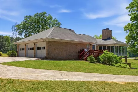 Exterior - 111 Bear Creek Trl, Hampton, GA 30228 photo 7 of 8