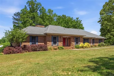 Exterior - 111 Bear Creek Trl, Hampton, GA 30228 photo 3 of 8