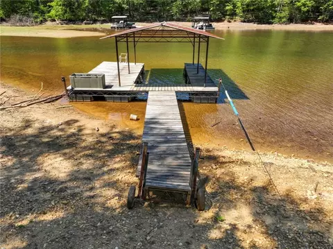 3022 Waterford Dr, Gainesville, GA 30504