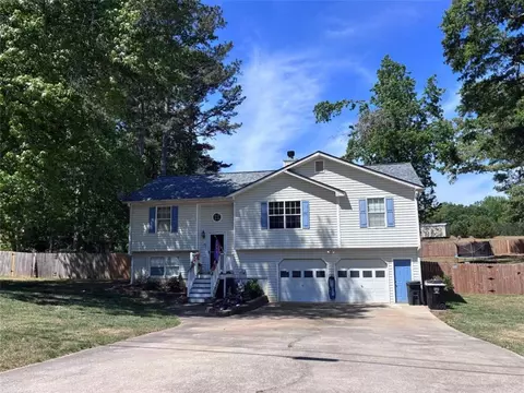 95 Burton Dr, Douglasville, GA 30134