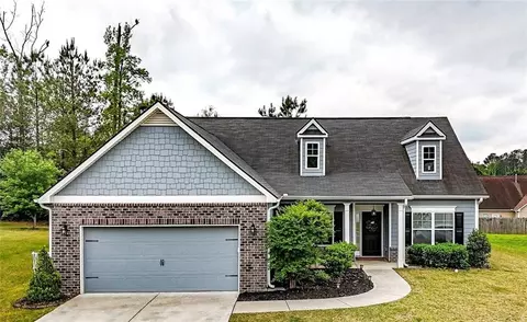 12 Winchester Ave, Adairsville, GA 30103