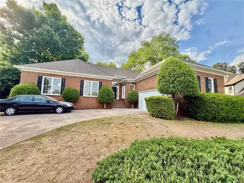 3607 Hampstead Ln NE, Roswell, GA 30075