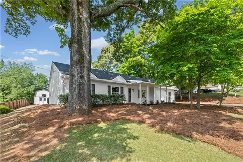 213 Colemans Bluff Dr, Woodstock, GA 30188