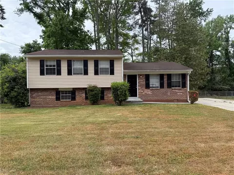 218 Ridge Trl, Riverdale, GA 30274