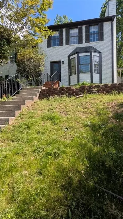 1672 Grist Mill Dr, Marietta, GA 30062