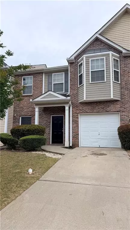 6540 Capitol Knl, Fairburn, GA 30213