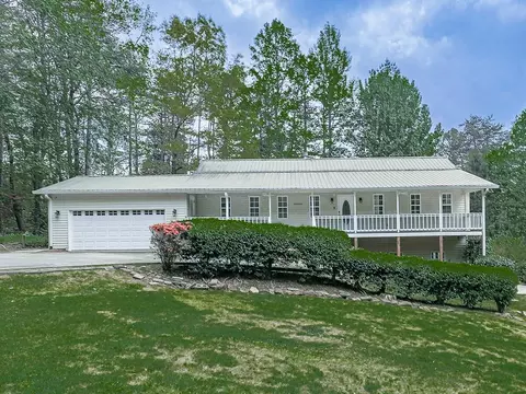 333 Stable Gate Dr, Blairsville, GA 30512