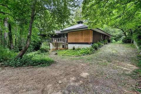 4015 Mcclatchey Cir NE, Atlanta, GA 30342