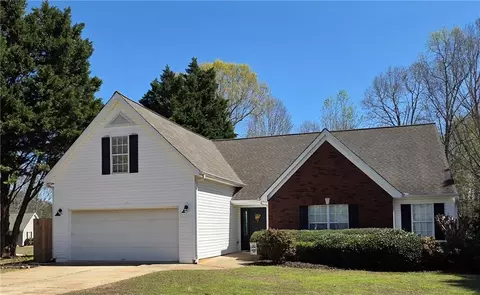 2355 Pemberton Pt, Buford, GA 30519