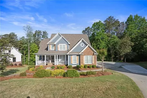 4452 Sandhurst Pl, Flowery Branch, GA 30542