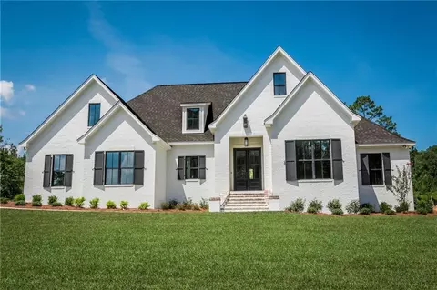 131 Martins Cemetery Rd, Carrollton, GA 30117