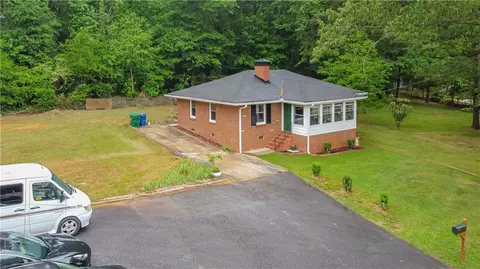 2686 Snapfinger Rd, Decatur, GA 30034