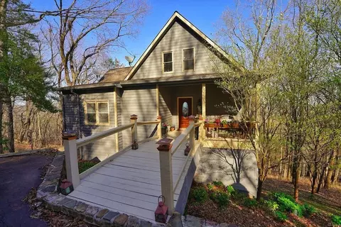 1142 Ridgeview Dr, Jasper, GA 30143