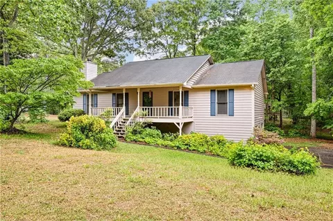 291 Crabapple Ct, Powder Springs, GA 30127