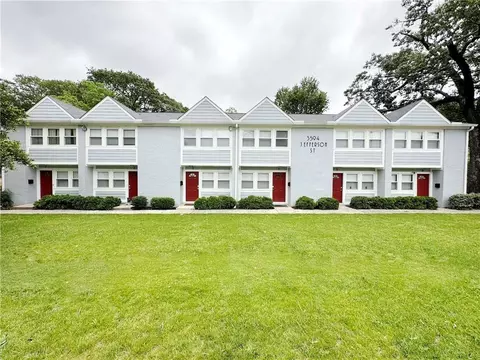 1749 Hawthorne Ave, College Park, GA 30337