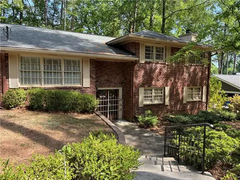 1357 Vista Leaf Dr, Decatur, GA 30033
